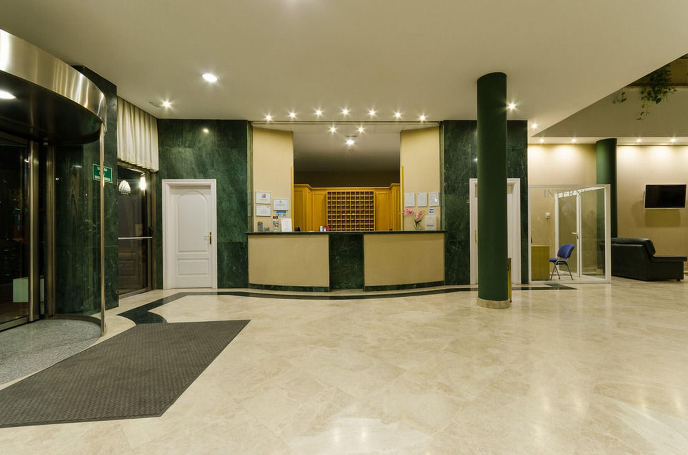 Checkin Madrid Parla Exterior foto